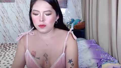 akiragirl_ online show from May 15, 9:11 pm