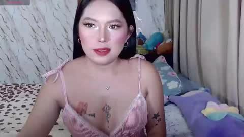 akiragirl_ online show from May 16, 9:57 pm