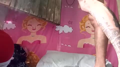 Snapshot of aladin0223 chatting on November 3, 7:48 pm aladin0223 online show from November 3, 7:48 pm