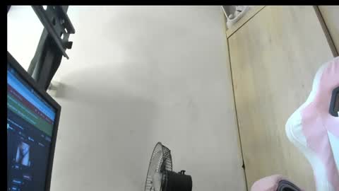 Snapshot of alahia66 chatting on May 7, 1:05 pm alahia66 online show from May 7, 1:05 pm