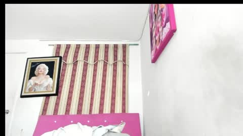 Snapshot of alahia66 chatting on May 9, 11:26 am alahia66 online show from May 9, 11:26 am