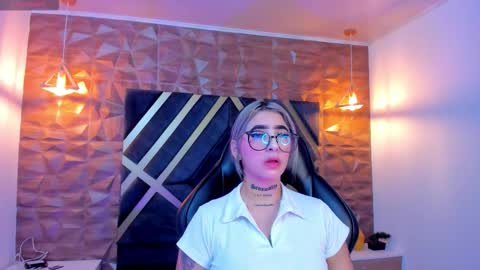 ALAHIA online show from October 11, 11:20 am