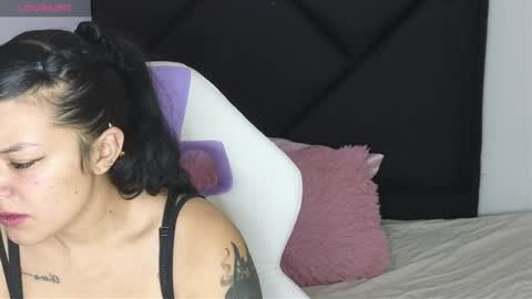 Snapshot of alahia_demon chatting on January 11, 10:29 am alahia online show from January 11, 10:29 am