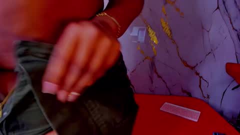 alahia rivera online show from January 17, 10:35 pm