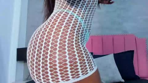 alaia_colins online show from September 26, 4:27 am