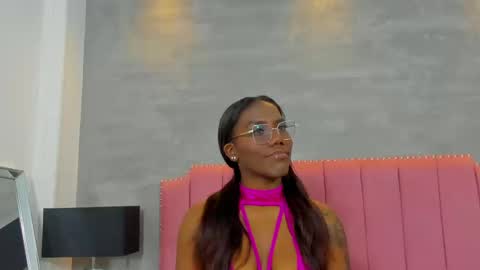 alaia_colins online show from November 14, 3:49 am