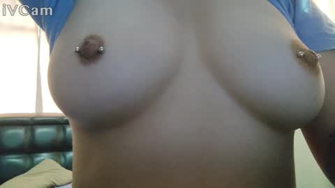 Snapshot of alaia_soul_ chatting on December 5, 8:38 pm AlaiaSam online show from December 5, 8:38 pm