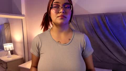 alaiaaddict online show from May 8, 8:47 pm
