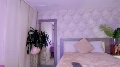 alaiaguerra online show from March 12, 8:59 pm