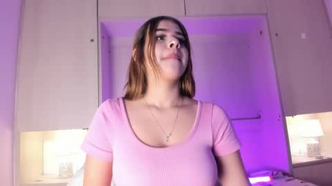 alaiaroose online show from February 7, 8:01 pm