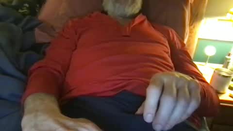 Snapshot of alan3713 chatting on March 3, 2:15 am alan3713 online show from March 3, 2:15 am