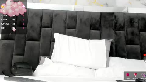 alan_blacke online show from October 9, 8:40 pm