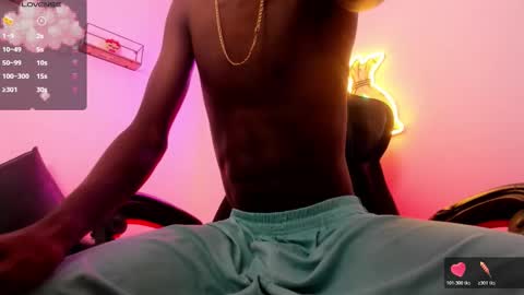 alan_blacke online show from October 20, 8:20 pm