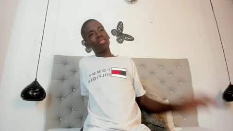 alan_blacke online show from November 20, 8:30 pm