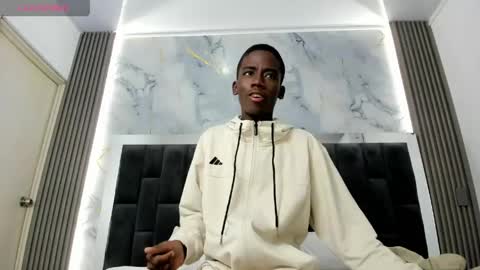 alan_blacke online show from April 13, 3:06 pm