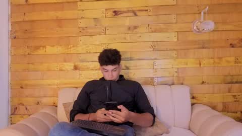 Alan online show from April 7, 1:00 pm