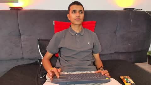 Snapshot of alan_colthon chatting on May 25, 3:23 am alan_colthon online show from May 25, 3:23 am