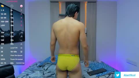 Alan  Kevin can we reach 100 thumbs up please guys  online show from September 20, 7:26 pm