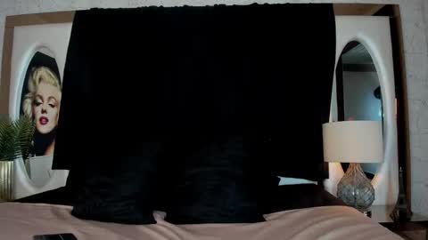 ---Alan--- online show from October 26, 5:24 am