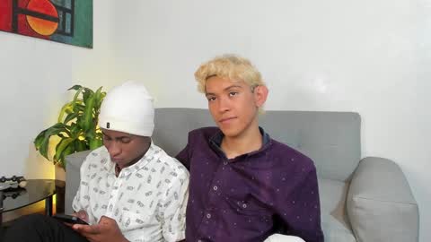 Alan and Criss - WE JUST FRIENDS WITH BENEFITS BOTH VERS online show from December 4, 8:18 pm