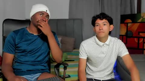 Alan and Criss - WE JUST FRIENDS WITH BENEFITS BOTH VERS online show from April 23, 11:40 pm