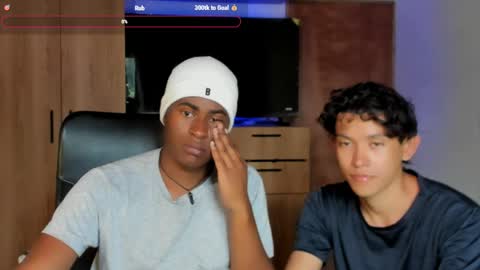 Snapshot of alan_scot chatting on May 21, 10:06 pm Alan and Criss - WE JUST FRIENDS WITH BENEFITS BOTH VERS online show from May 21, 10:06 pm