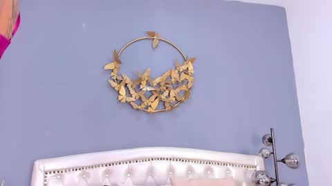 Snapshot of alana_2916 chatting on December 21, 1:42 pm alana_2916 online show from December 21, 1:42 pm