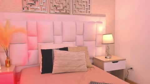 Snapshot of alana_2916 chatting on January 5, 2:30 pm alana_2916 online show from January 5, 2:30 pm