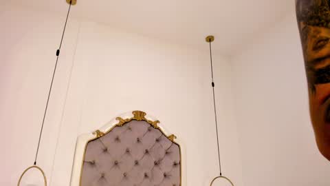 Snapshot of alana_2916 chatting on February 4, 7:33 pm alana_2916 online show from February 4, 7:33 pm