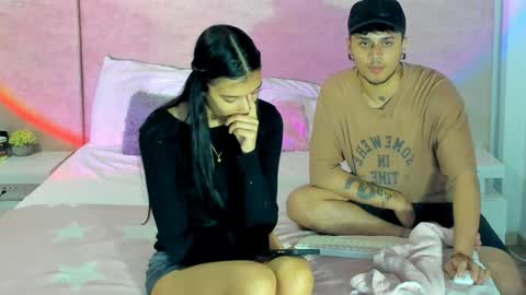 Snapshot of alana__get chatting on December 5, 8:44 am online show from December 5, 8:44 am