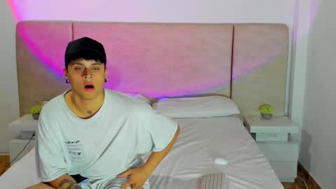 Snapshot of alana__get chatting on December 21, 6:30 am online show from December 21, 6:30 am