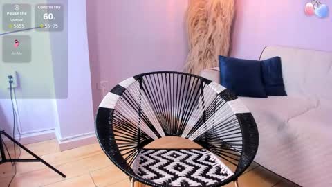 Alana online show from November 11, 12:38 pm