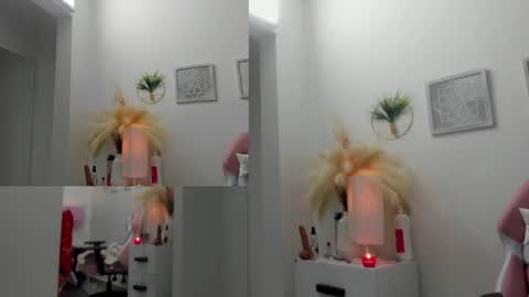 Alana  online show from December 19, 3:40 am