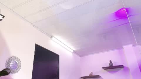 Snapshot of alana_madison chatting on October 9, 11:41 am Maeve online show from October 9, 11:41 am