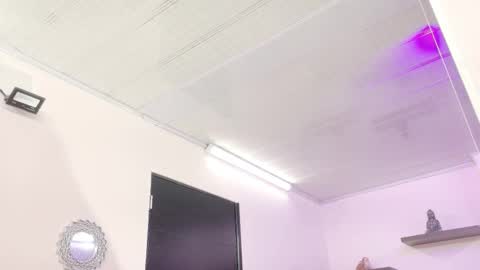 Snapshot of alana_madison chatting on October 20, 11:32 am Maeve online show from October 20, 11:32 am