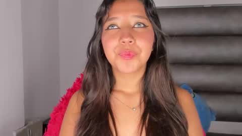 alana online show from October 9, 8:40 pm