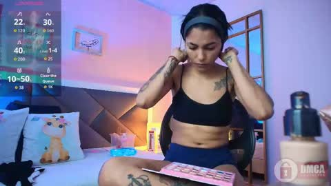 Alana  online show from May 18, 7:20 pm