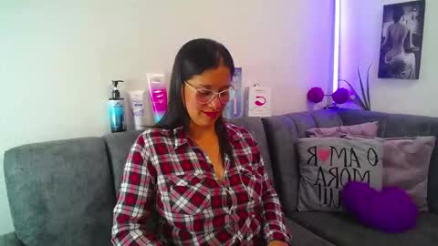 Alana  online show from March 24, 8:03 pm