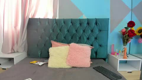alanabaley online show from March 12, 5:28 pm