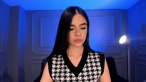 Snapshot of alanacraft chatting on January 7, 3:24 am Alana online show from January 7, 3:24 am