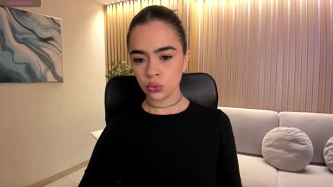 Alana online show from October 17, 12:30 pm