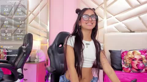 alana online show from December 6, 3:55 pm
