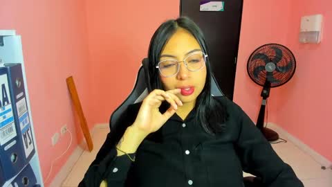 Snapshot of alanapetterson chatting on December 9, 12:30 pm alanapetterson online show from December 9, 12:30 pm