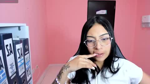 Snapshot of alanapetterson chatting on January 17, 2:18 pm alanapetterson online show from January 17, 2:18 pm