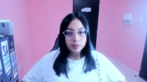 Snapshot of alanapetterson chatting on January 23, 3:01 pm alanapetterson online show from January 23, 3:01 pm
