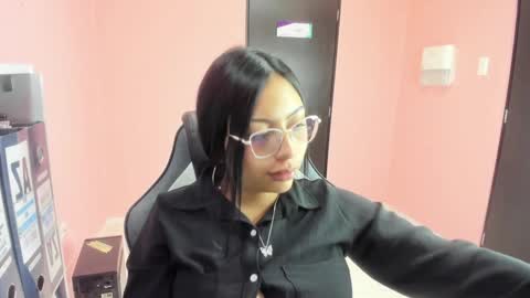 Snapshot of alanapetterson chatting on January 30, 2:58 pm alanapetterson online show from January 30, 2:58 pm