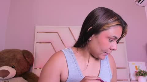 Snapshot of alanarousse_ chatting on May 8, 12:10 pm alanarousse_ online show from May 8, 12:10 pm