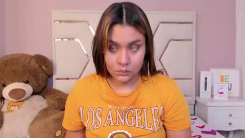 Snapshot of alanarousse_ chatting on June 16, 12:08 pm alanarousse_ online show from June 16, 12:08 pm