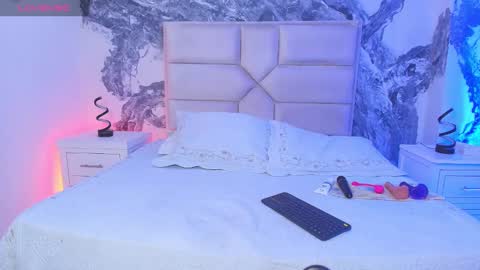 Snapshot of alanaryyderr chatting on January 6, 3:20 am Alana Ryder online show from January 6, 3:20 am
