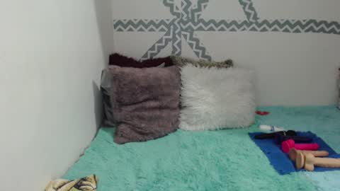 Snapshot of alanaryyderr chatting on February 20, 2:24 pm Alana Ryder online show from February 20, 2:24 pm